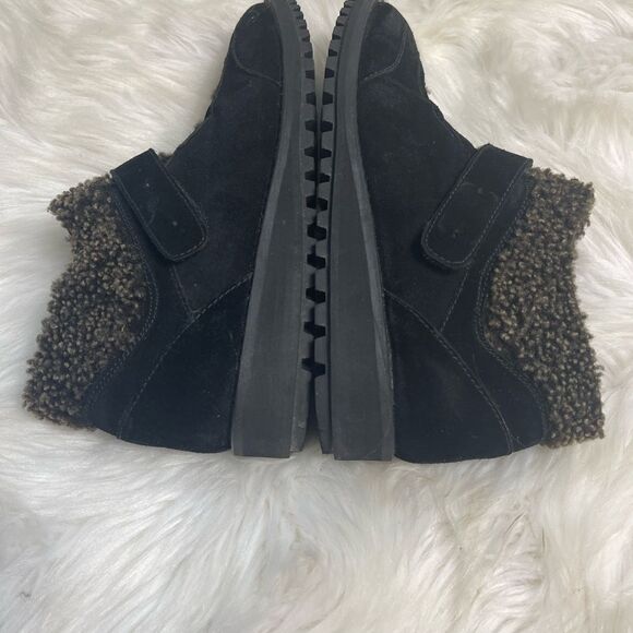 Stuart Weitzman Leather Black Suede ankle Boots with brown faux fur trim SZ7 - Picture 8 of 9